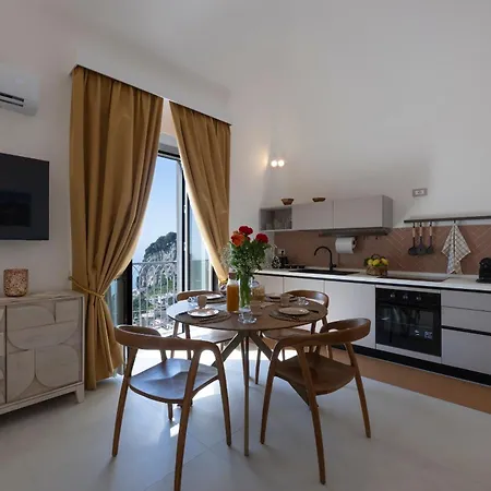 Dimora La Fenice Ambra דירה *