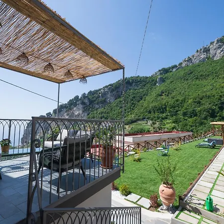 Dimora La Fenice Ambra דירה אמאלפי